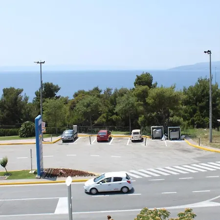 With Parking Space - 6693 Appartement *