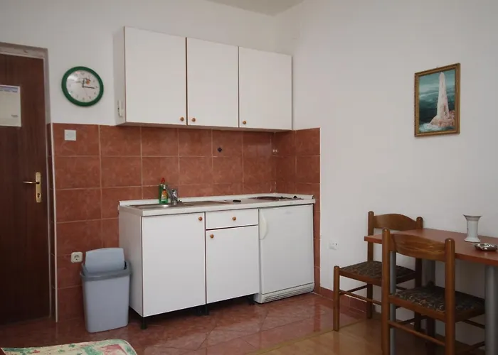 Appartement With Parking Space - 6693