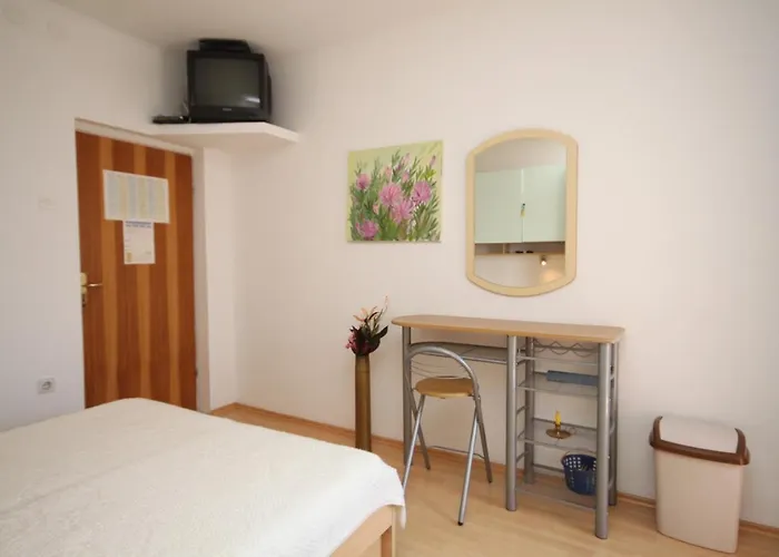 Appartement With Parking Space - 6693