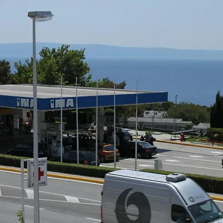 With Parking Space - 6693 Lägenhet *