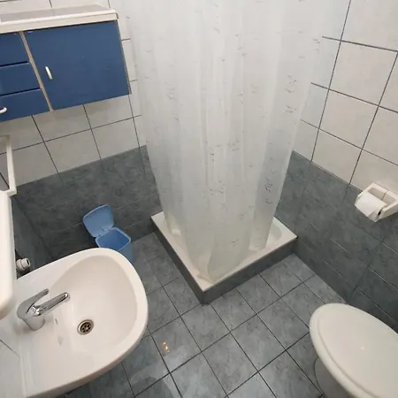 With Parking Space - 6693 דירה