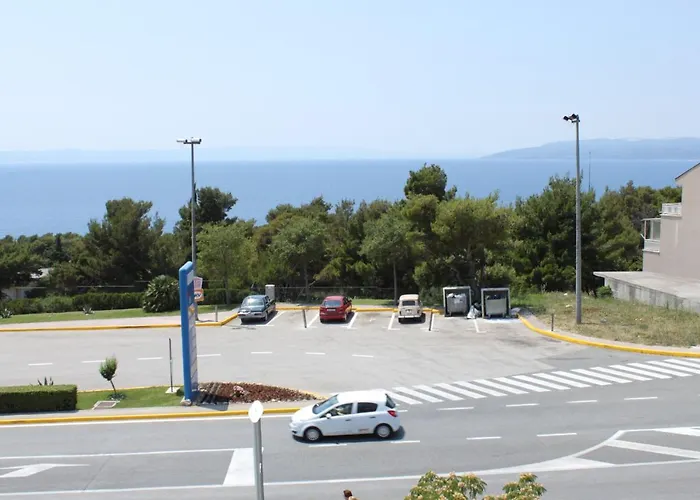 With Parking Space - 6693 דירה *