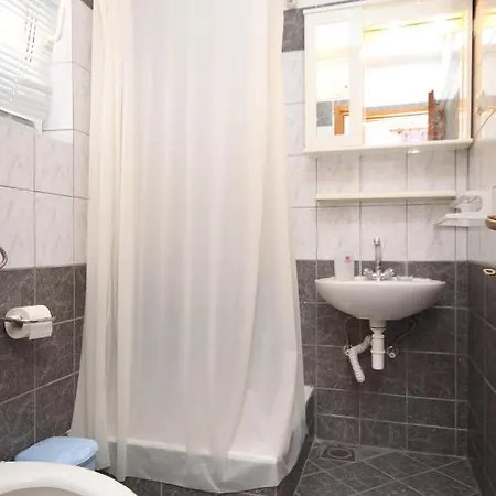 With Parking Space - 6693 Appartamento Makarska