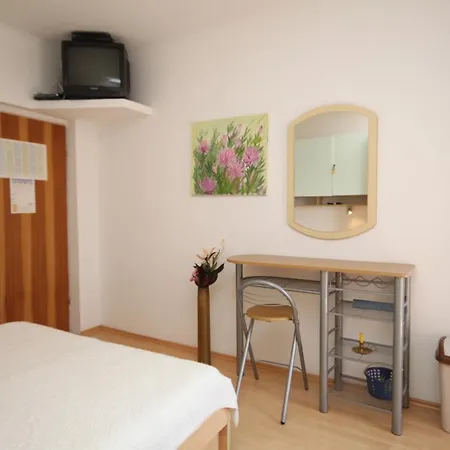 Appartamento With Parking Space - 6693